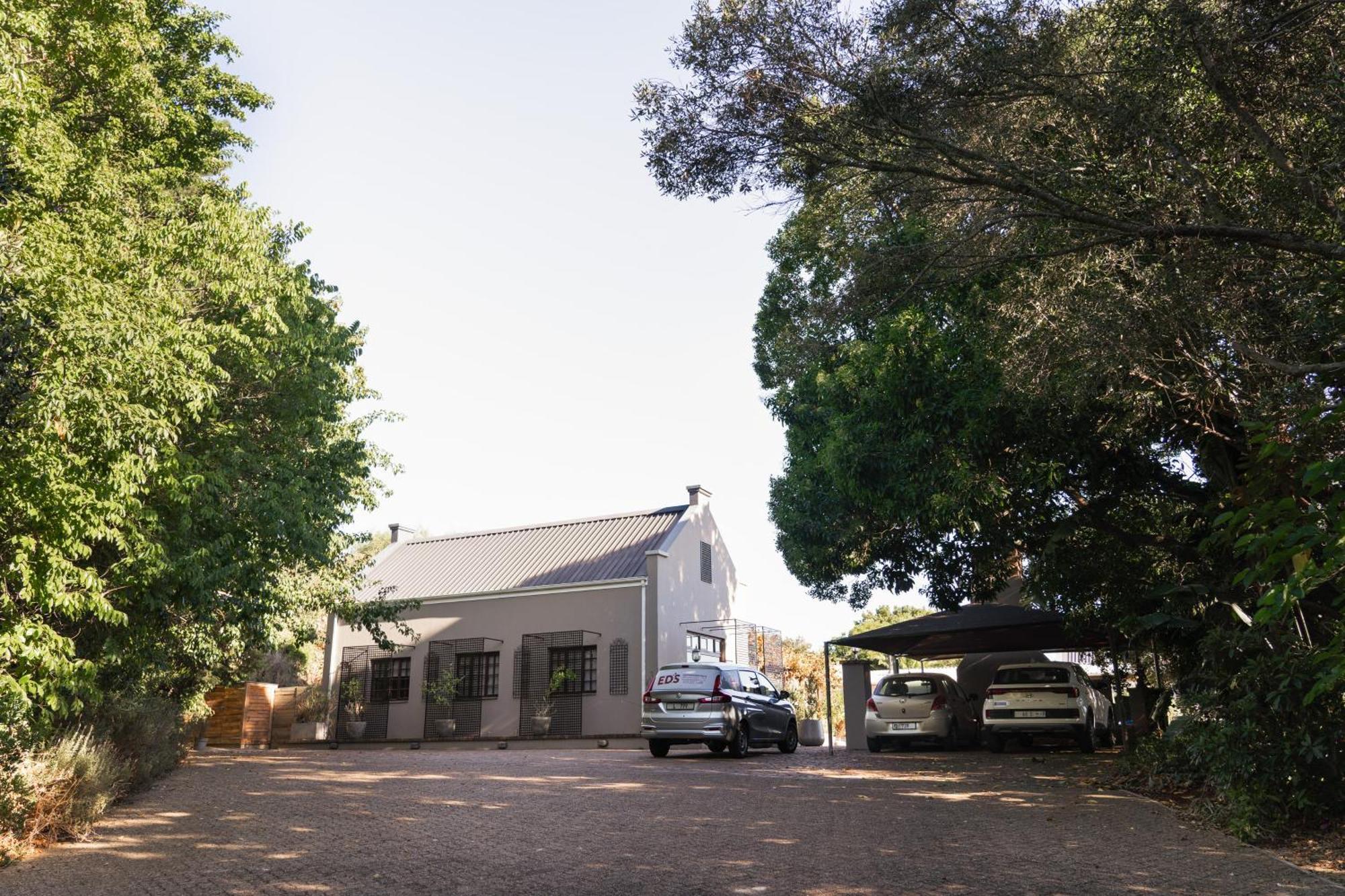 Avemore Olive - Full Backup Power Apartment